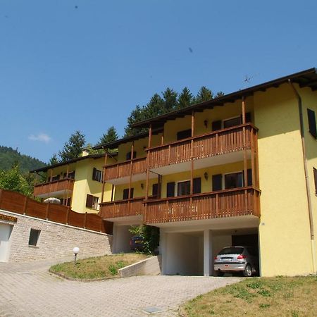 Residence Ai Tovi Bezzecca Exterior photo